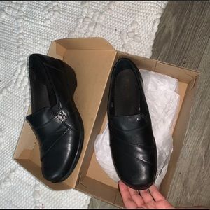 Clarks non-slip women’s shoes